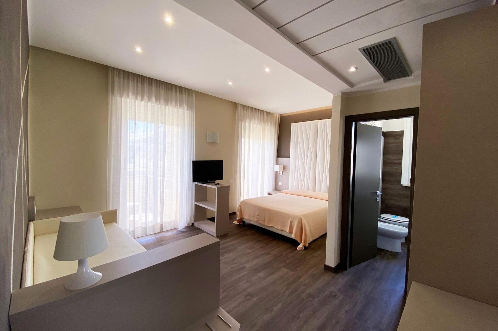 Hotel Benini Milano Marittima Esterno foto