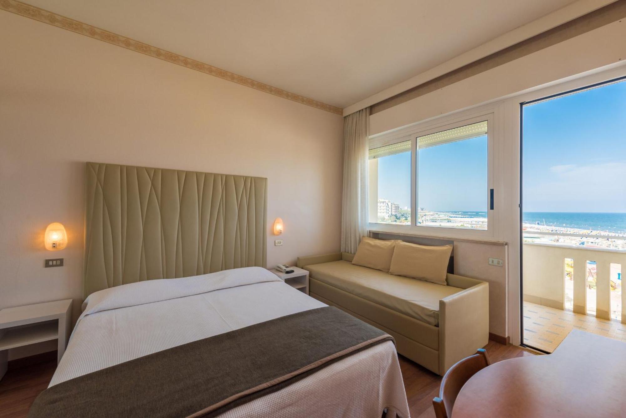 Hotel Benini Milano Marittima Esterno foto
