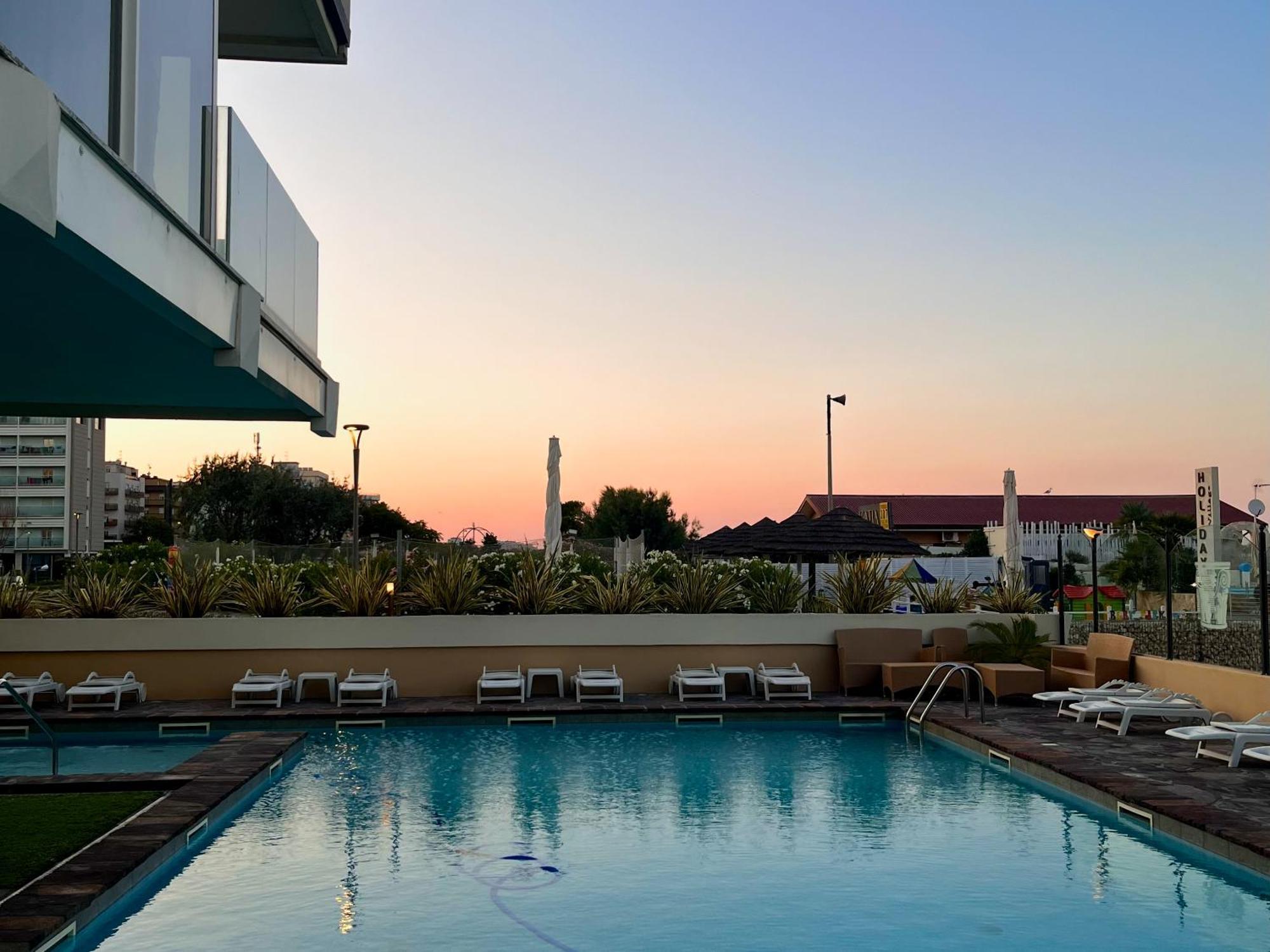 Hotel Benini Milano Marittima Esterno foto
