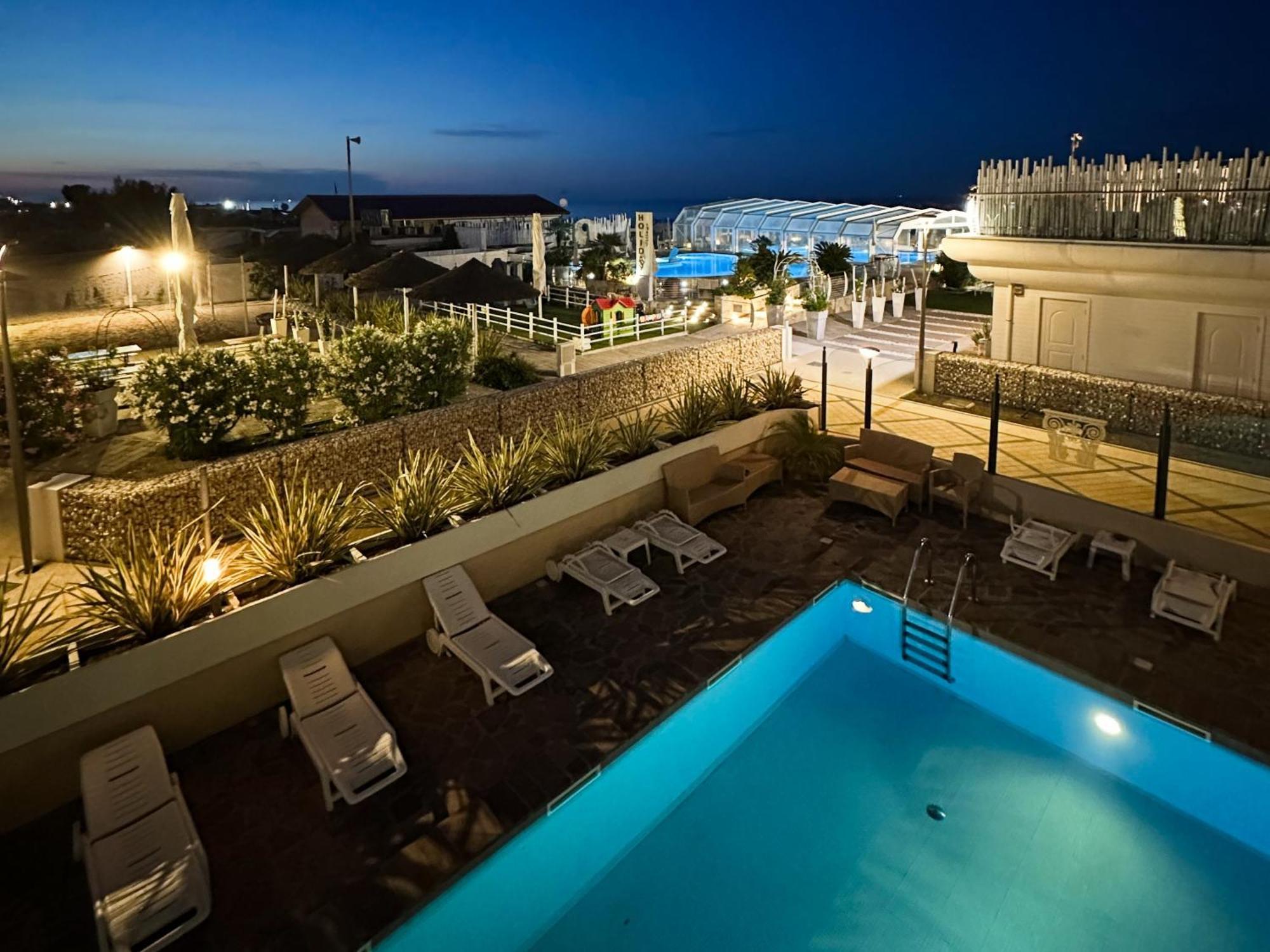 Hotel Benini Milano Marittima Esterno foto