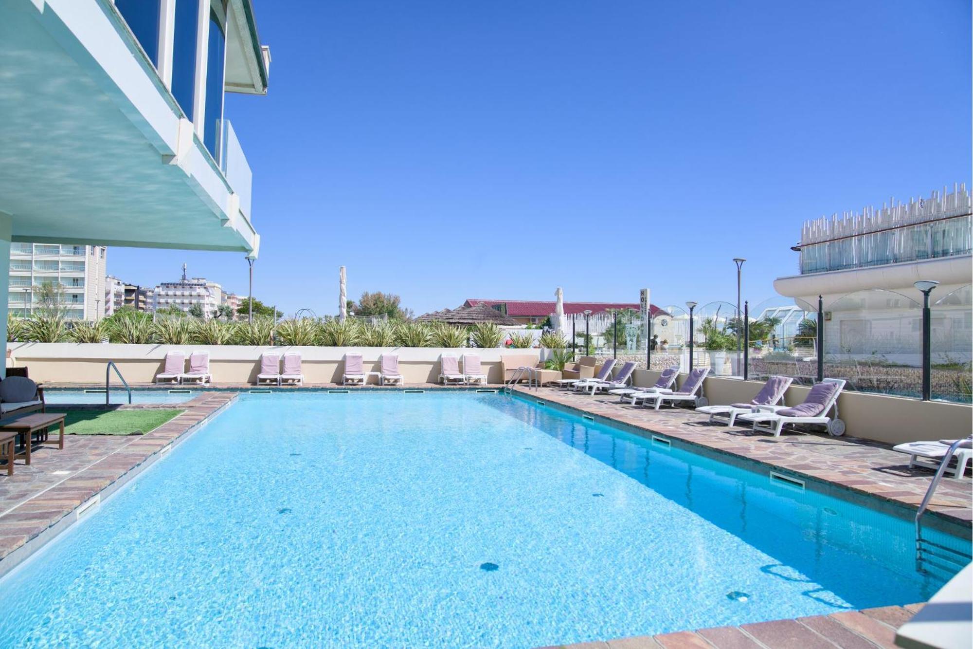 Hotel Benini Milano Marittima Esterno foto