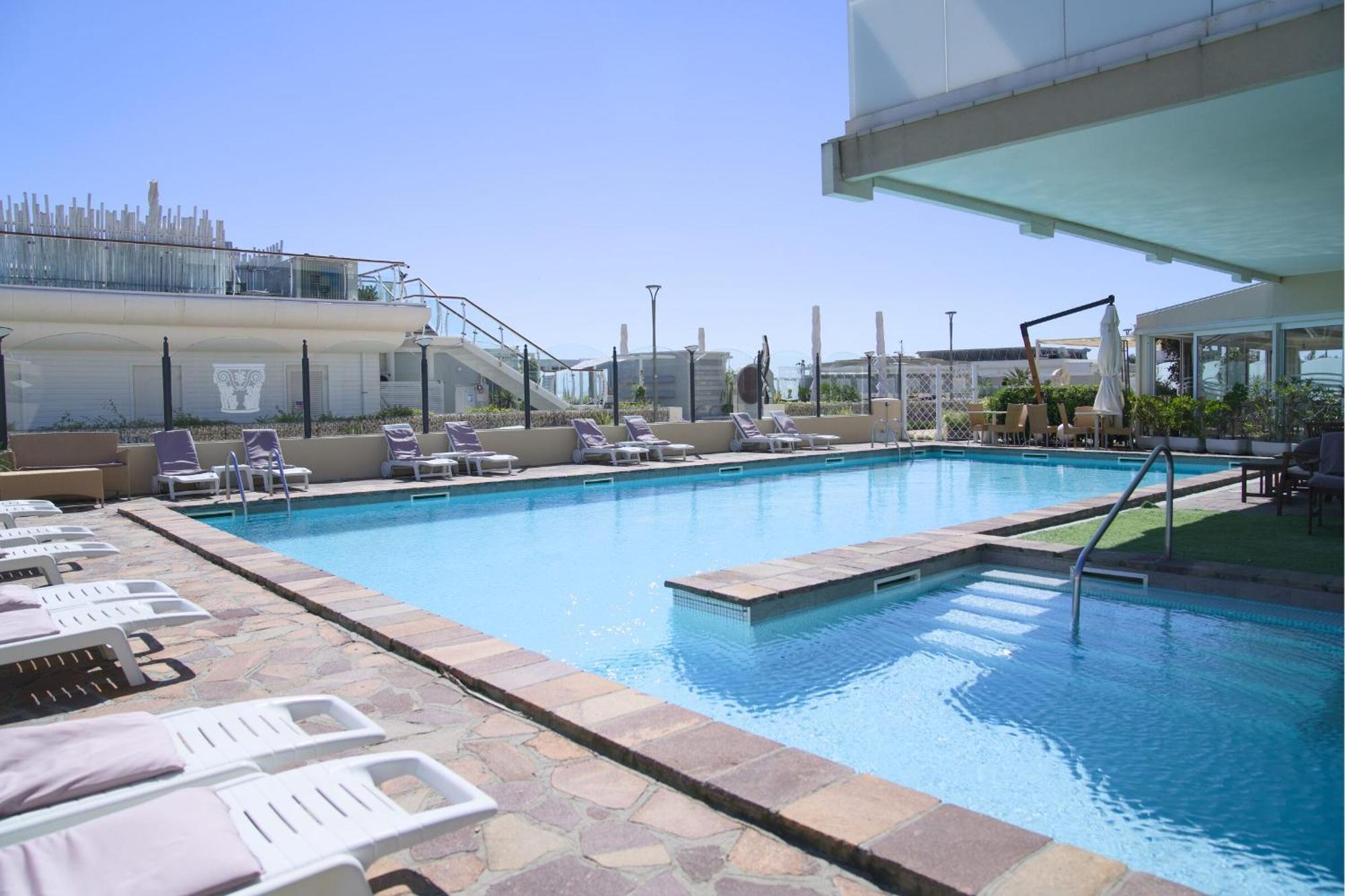 Hotel Benini Milano Marittima Esterno foto