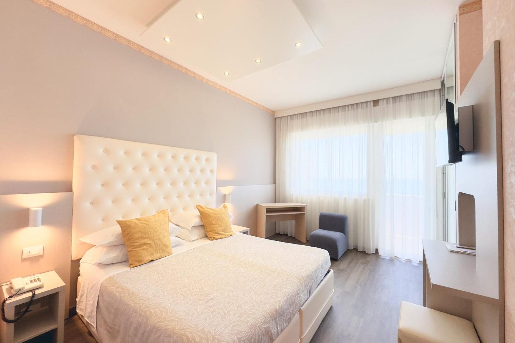 Hotel Benini Milano Marittima Esterno foto