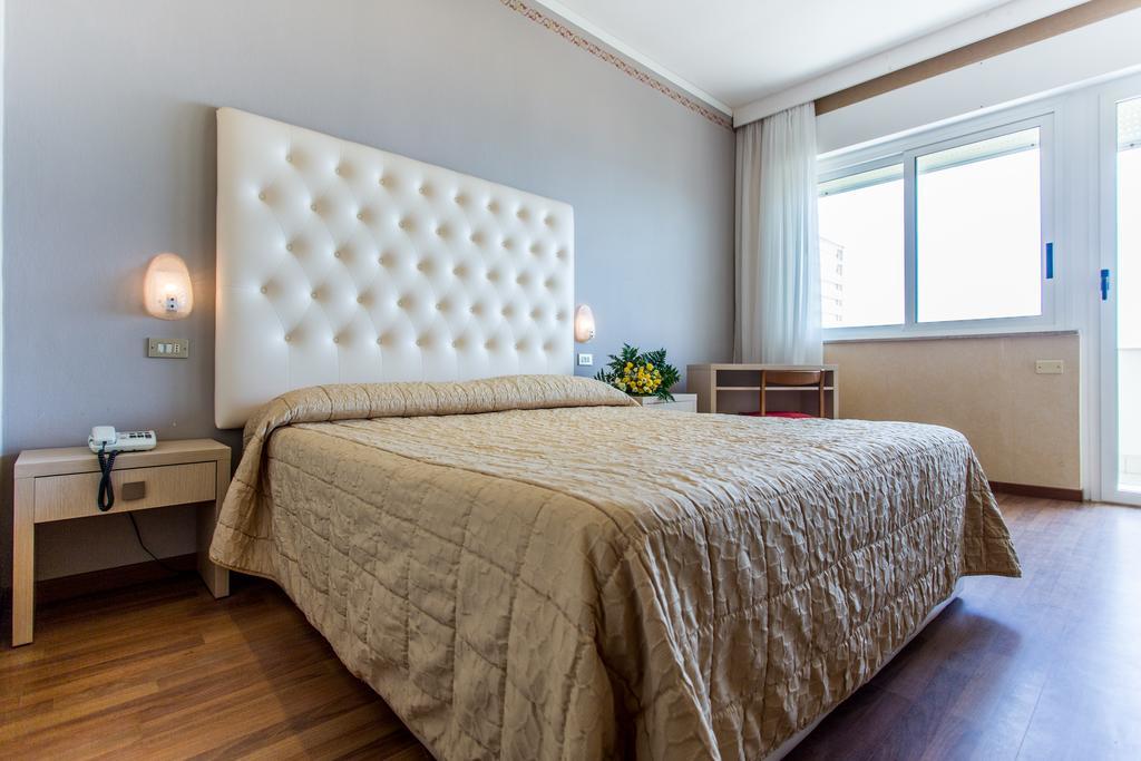 Hotel Benini Milano Marittima Esterno foto