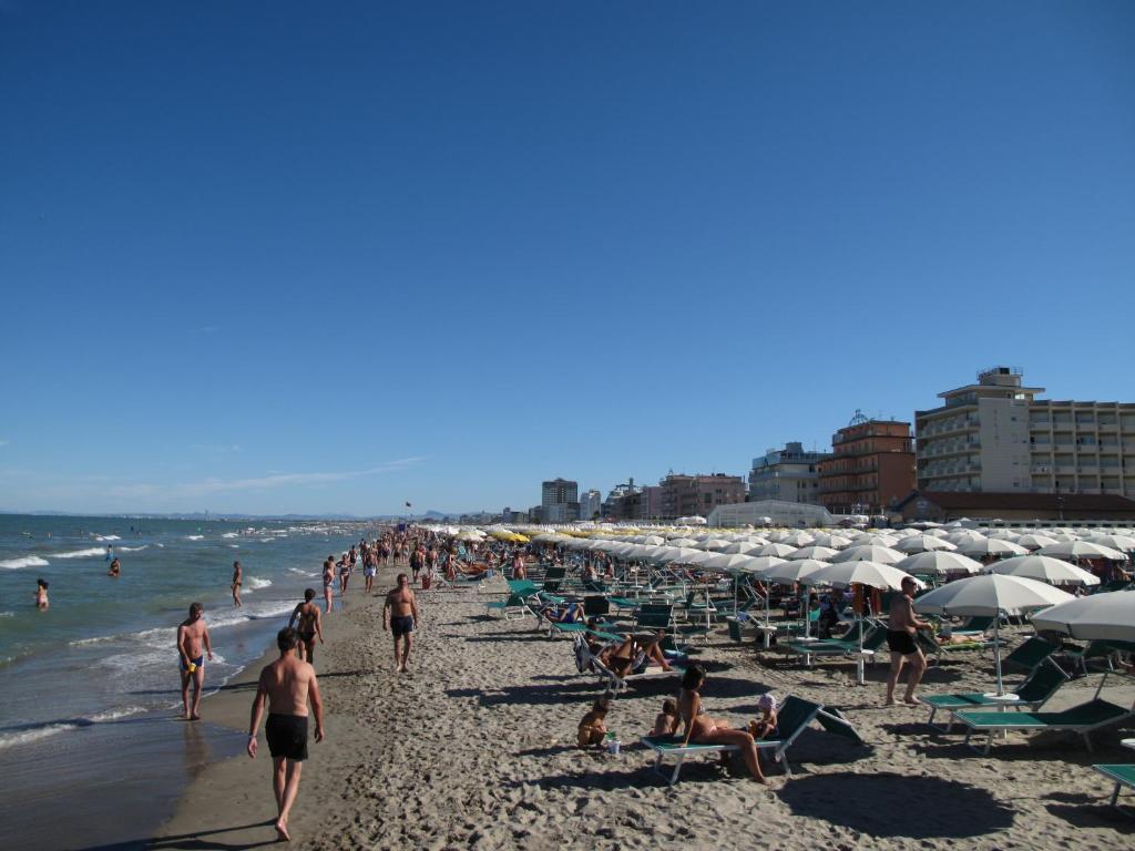 Hotel Benini Milano Marittima Esterno foto