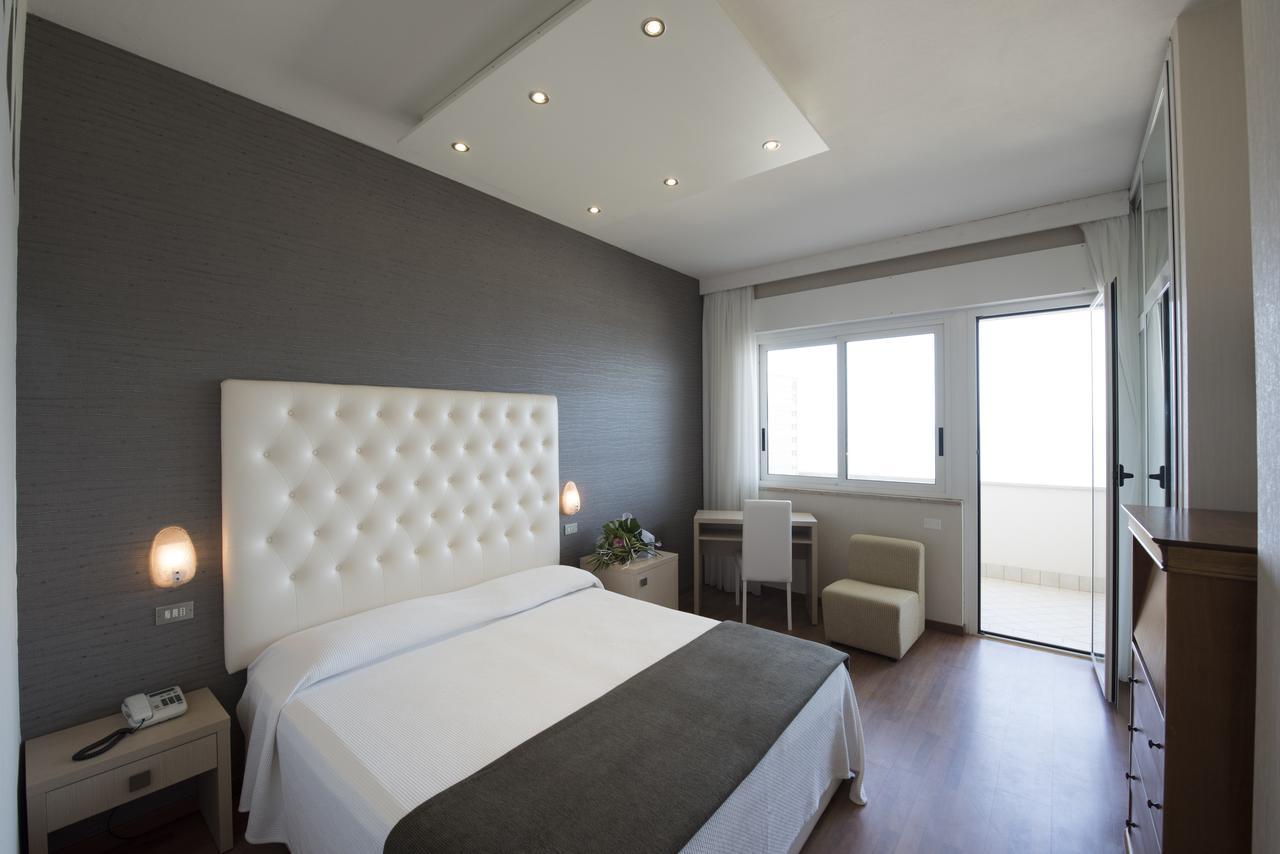 Hotel Benini Milano Marittima Esterno foto