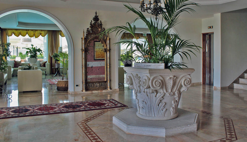 Hotel Benini Milano Marittima Esterno foto