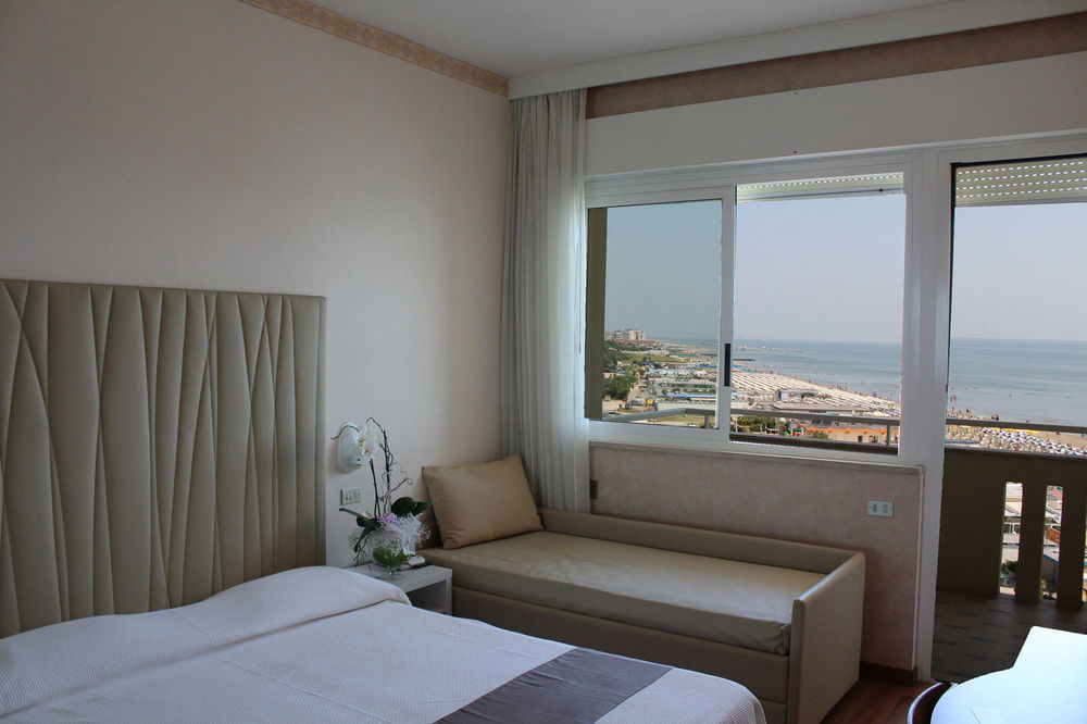 Hotel Benini Milano Marittima Esterno foto