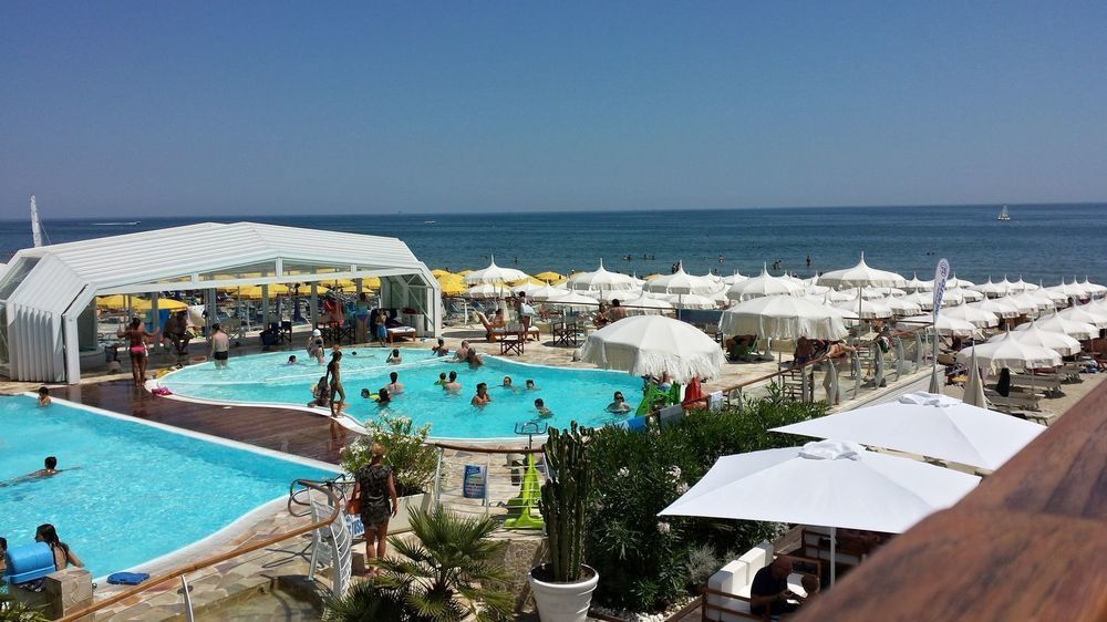 Hotel Benini Milano Marittima Esterno foto